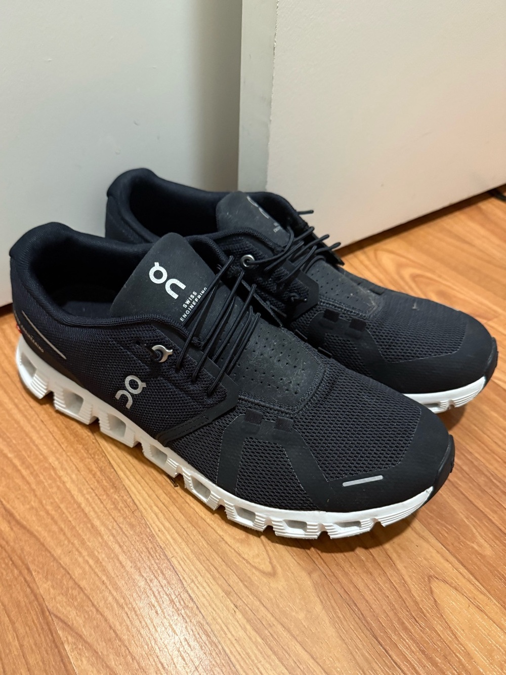 Womens On Cloud 5 Running Shoes Black
